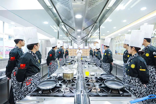 如何让自己在西餐行业更具有竞争力？